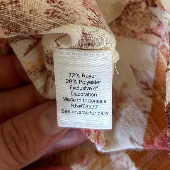 LC Lauren Conrad Button Down Tie Sleeve Square Neck Quilt Patch Floral Blouse - Picture 14 of 16